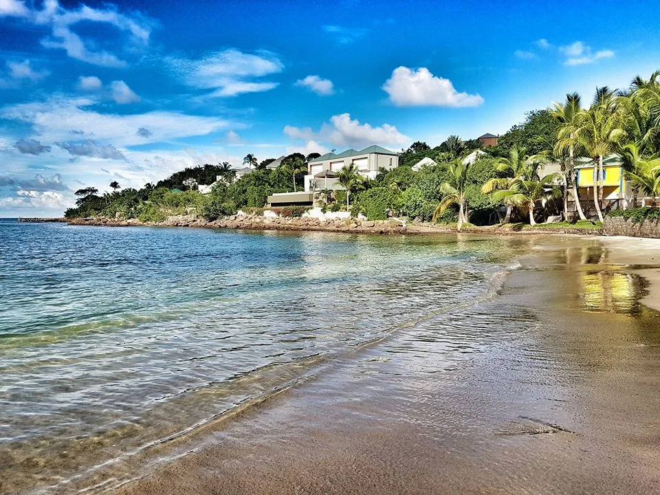 Marigot Beach 5 Min Walk