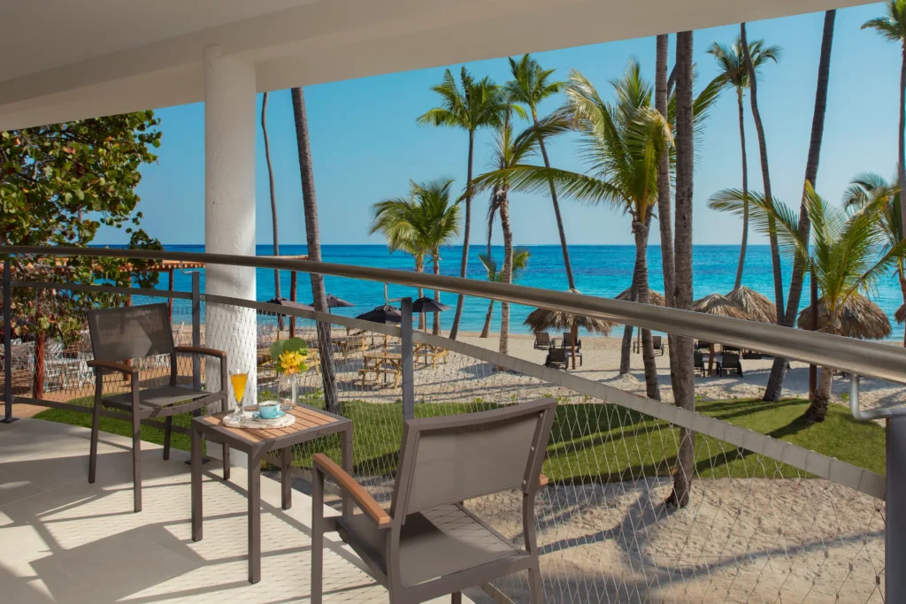 Preferred Club Master Suite Ocean Front terrace with beach and ocean views at Dreams Flora Resort & Spa.
