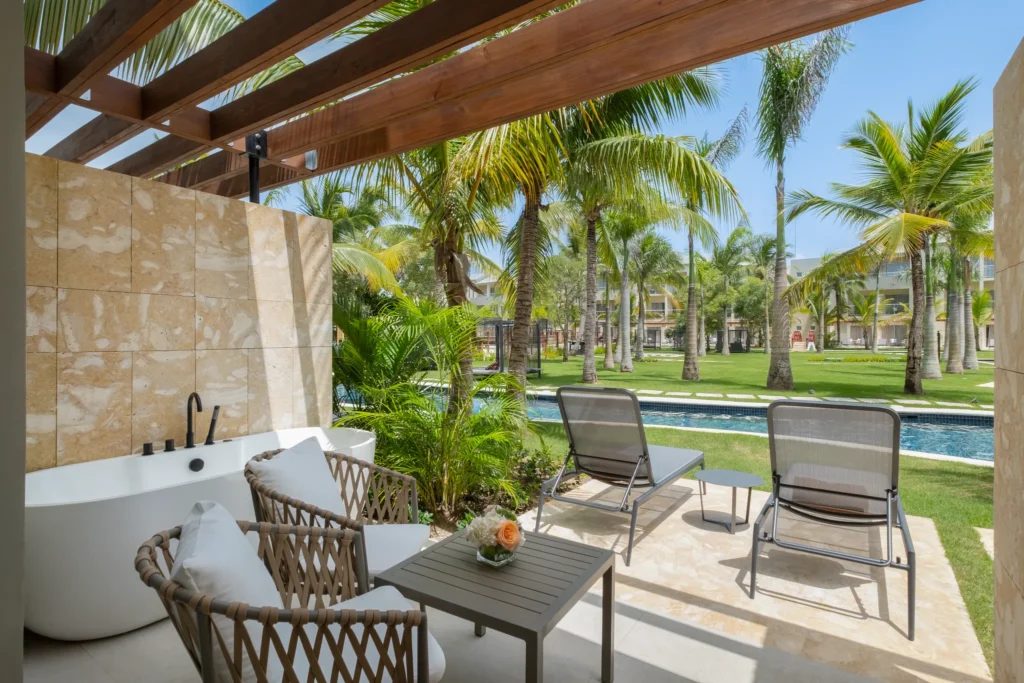 Preferred Club Family Junior Suite Pool Terrace with outdoor soaking tub and direct pool access at Dreams Royal Beach Punta Cana.