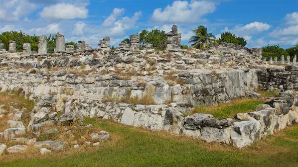 El Rey Ruins near Dreams Vista Cancun Golf & Spa Resort with preserved Mayan structures and archaeological grounds