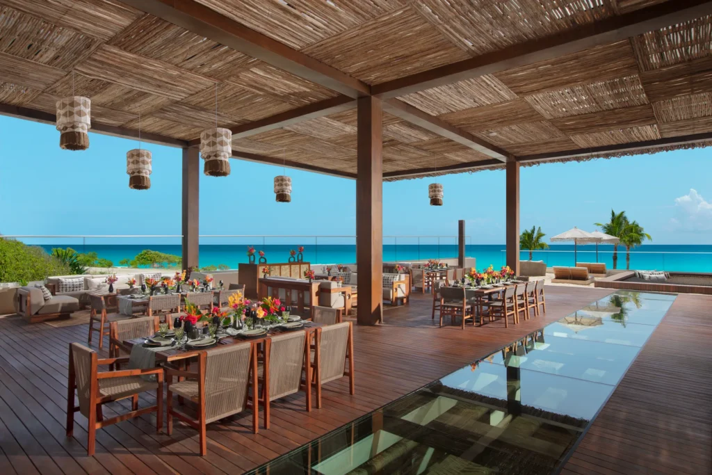 Ennea Restaurant open-air dining venue with ocean views at Hyatt Vivid Grand Island