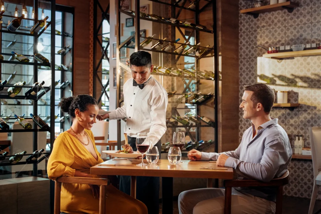 Chef’s Plate restaurant at Hyatt Vivid Playa del Carmen featuring elegant dining, gourmet cuisine, and contemporary culinary presentation.