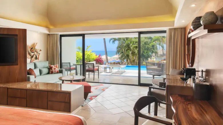 Club Ocean View Swim-Up Suite Double with semi-private pool access and ocean views at Hyatt Ziva Puerto Vallarta.