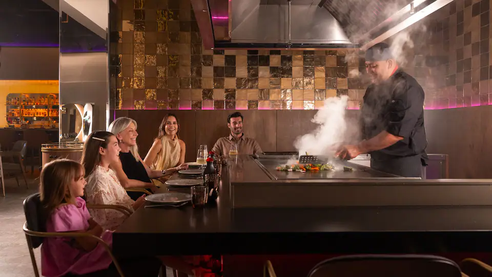 Tamari Restaurant at Hyatt Ziva Puerto Vallarta featuring elegant Asian-inspired dining, contemporary décor, and signature sushi and teppanyaki specialties.