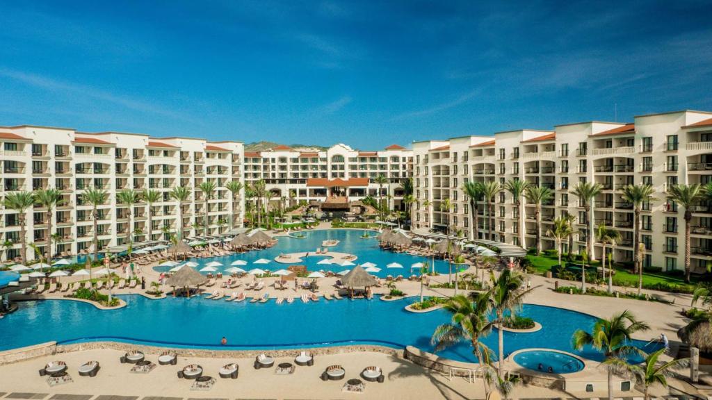 Hyatt Zilara Los Cabos adults-only all-inclusive resort with beachfront pools and ocean views.
