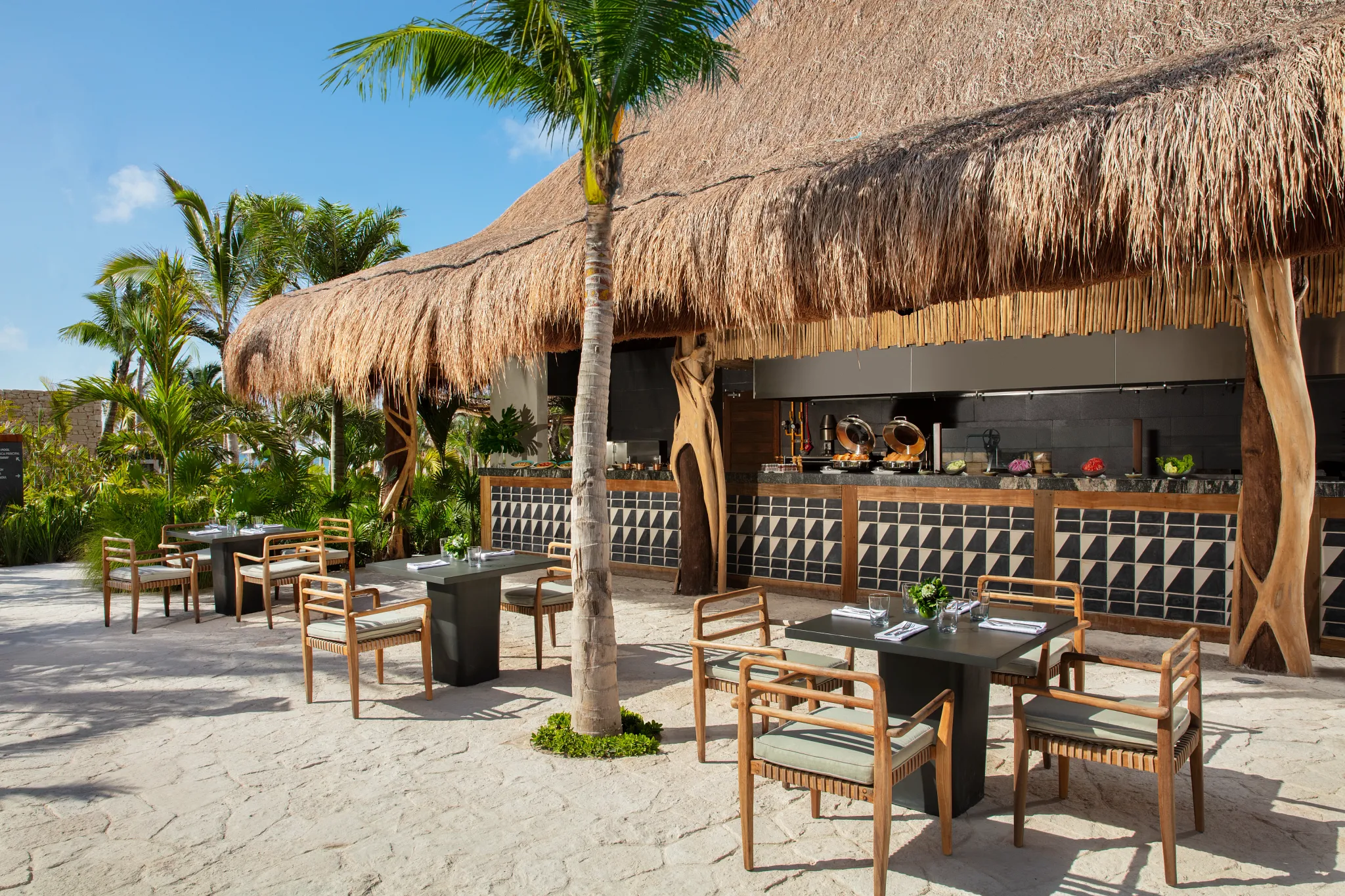 Barefoot Grill casual beachside restaurant at Secrets Moxché Playa del Carmen for burgers, tacos, and grilled favorites