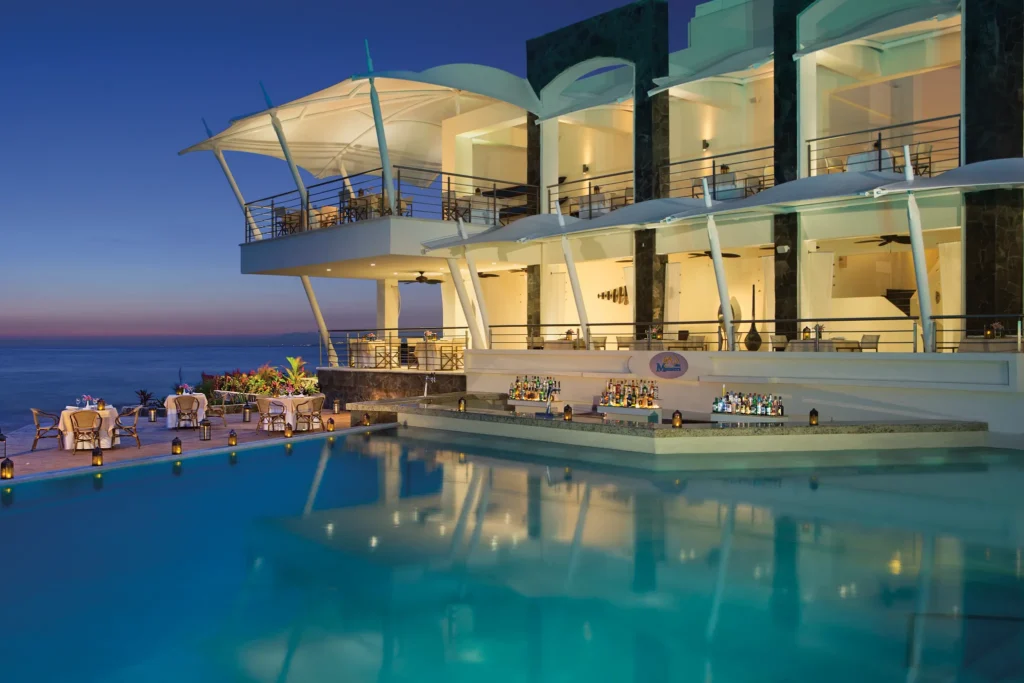 Oceana seafood restaurant at Secrets Vallarta Bay Puerto Vallarta featuring beachfront dining, fresh seafood dishes, and panoramic ocean views.