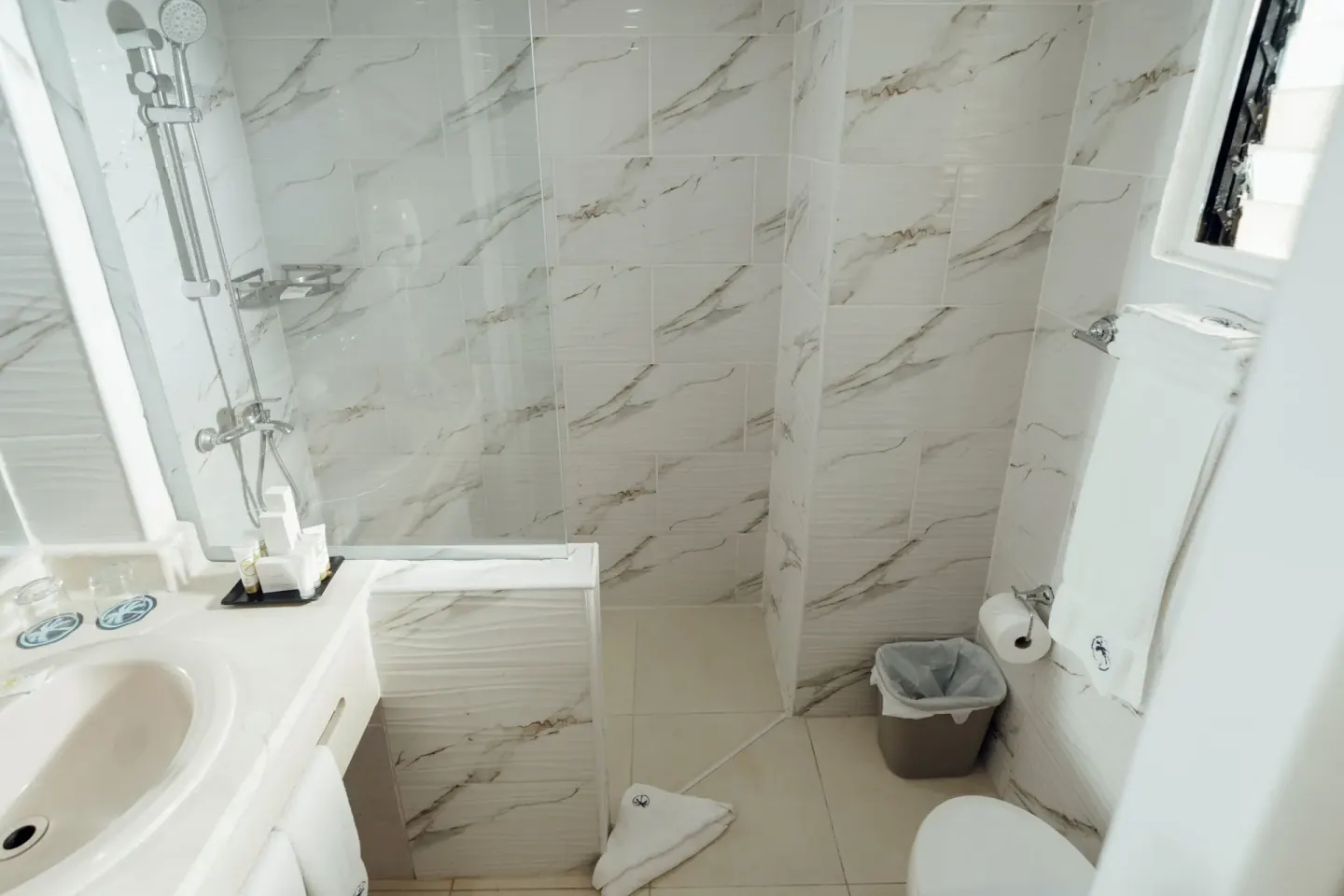 Superior Room Garden View bathroom shower at Lifestyle Tropical Beach Resort & Spa.