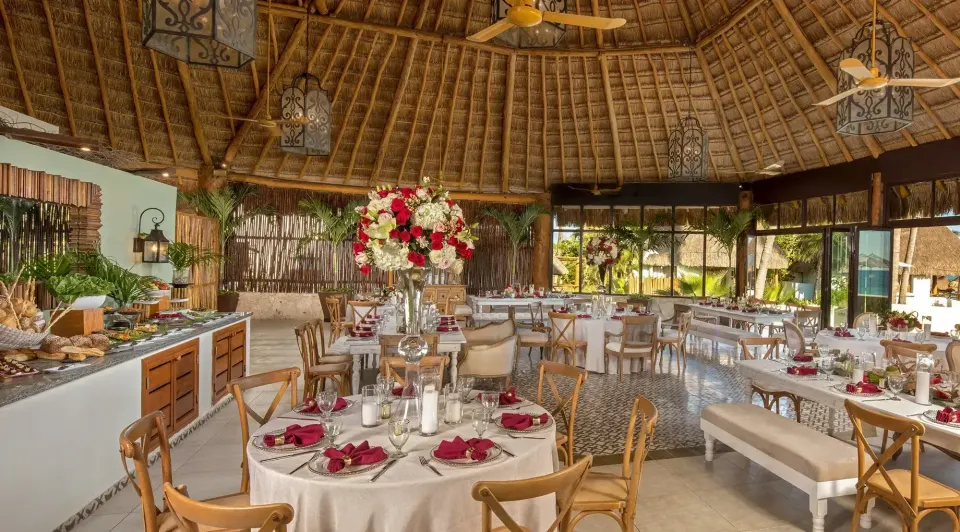 Las Olas Deck Venue