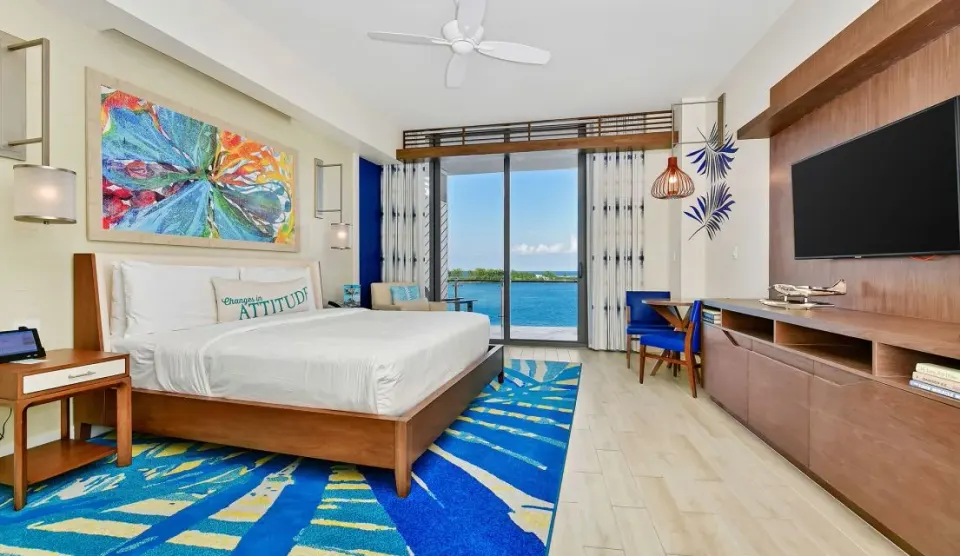 One Particular Harbour Four Bedroom Premium Suite Official 4