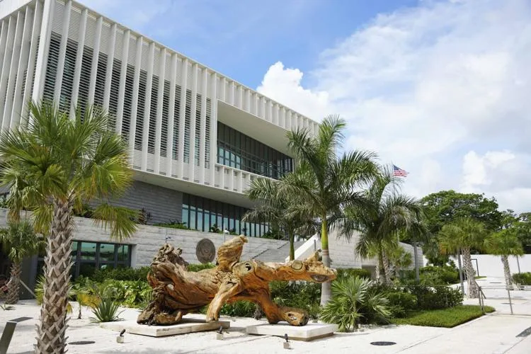 Embassy Of The United States 1 Min Walk