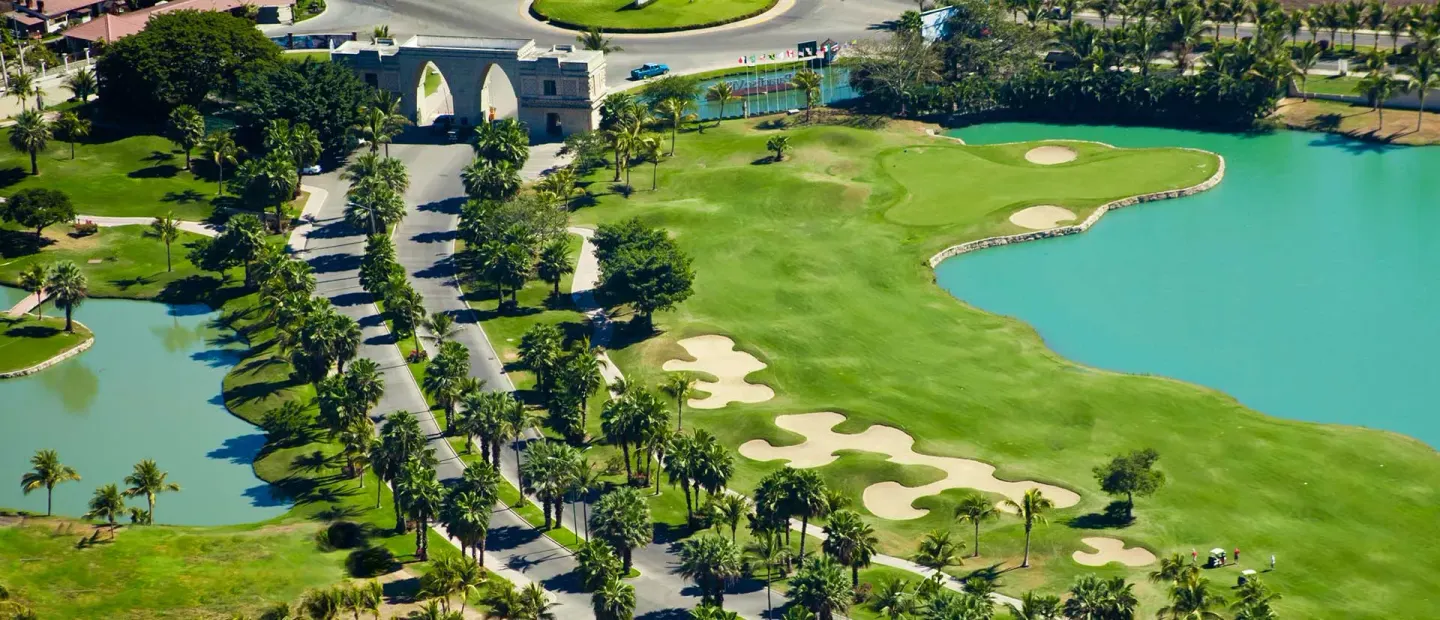 El Tigre Golf Club 5 Min Drive