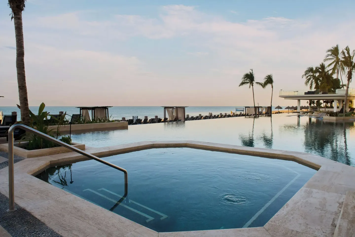 Hot tub beside the oceanfront pool at Marriott Puerto Vallarta Resort & Spa.
