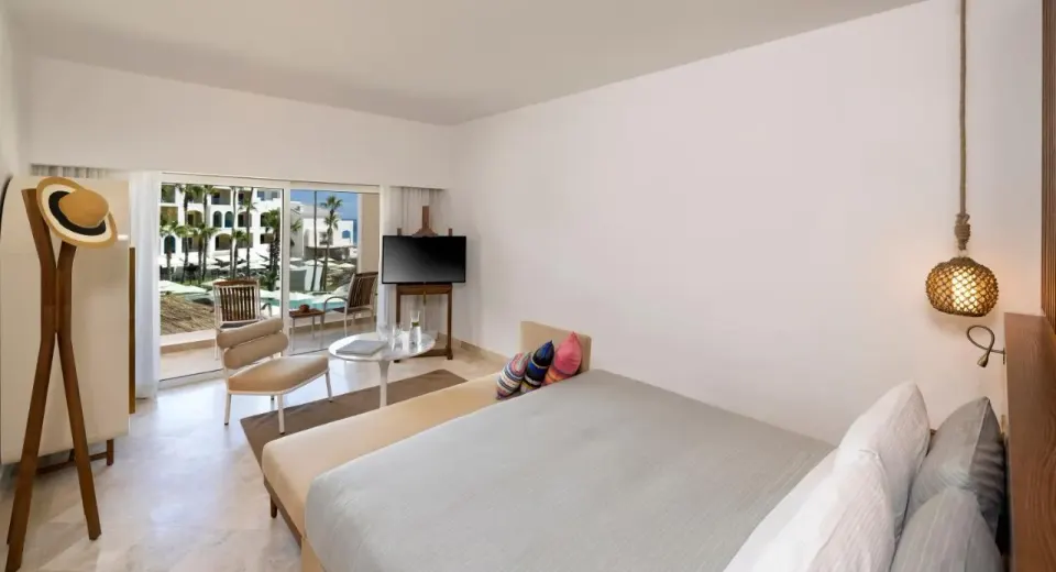 Standard Me Room Official 1