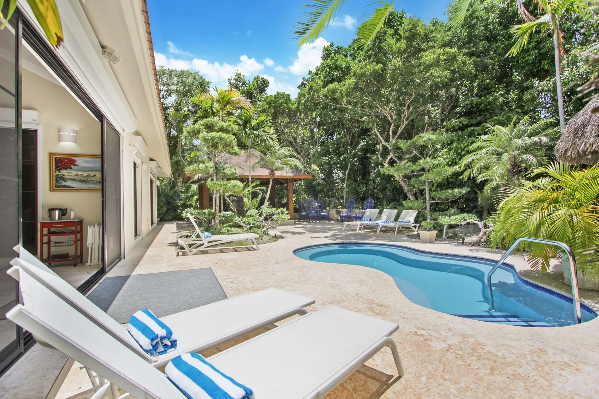 4-BR Pool Villa Garden and Beach Access Punta Cana family villa with private pool and beach access
