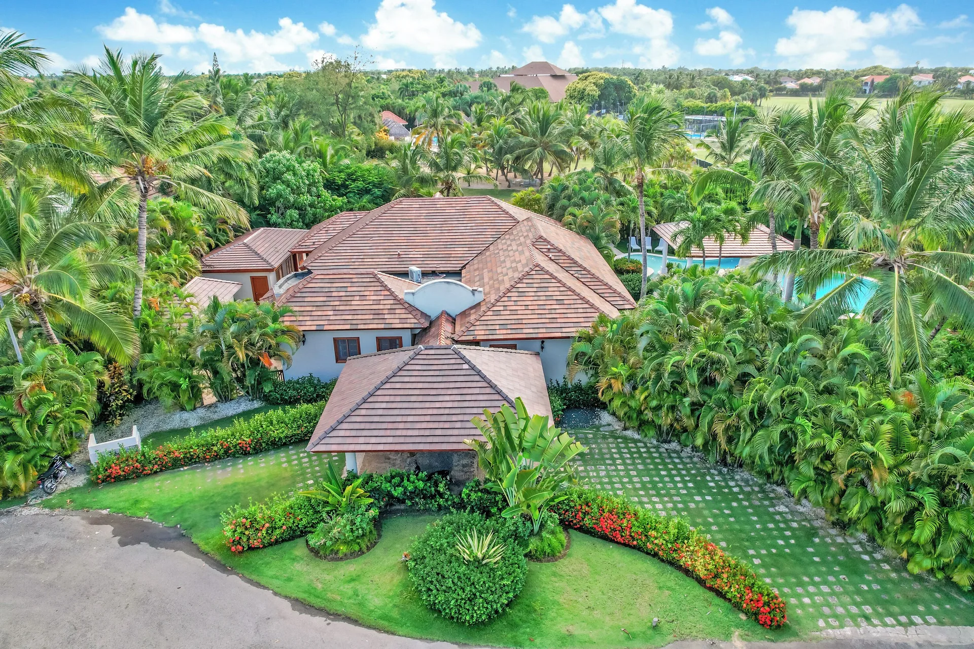 Beautiful Villa with Pool Gym and Maid Punta Cana private rental with fitness space and service