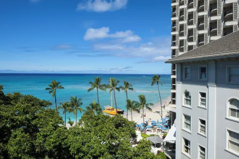 Waikiki Beach and ocean view beside Moana Surfrider, A Westin Resort & Spa.