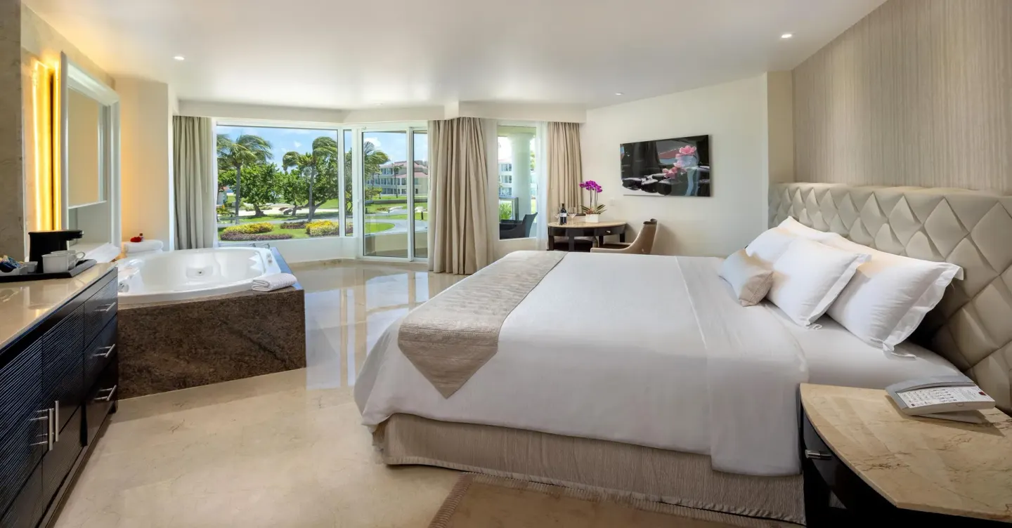 Superior Deluxe Garden View king room with whirlpool tub at Moon Palace Nizuc.
