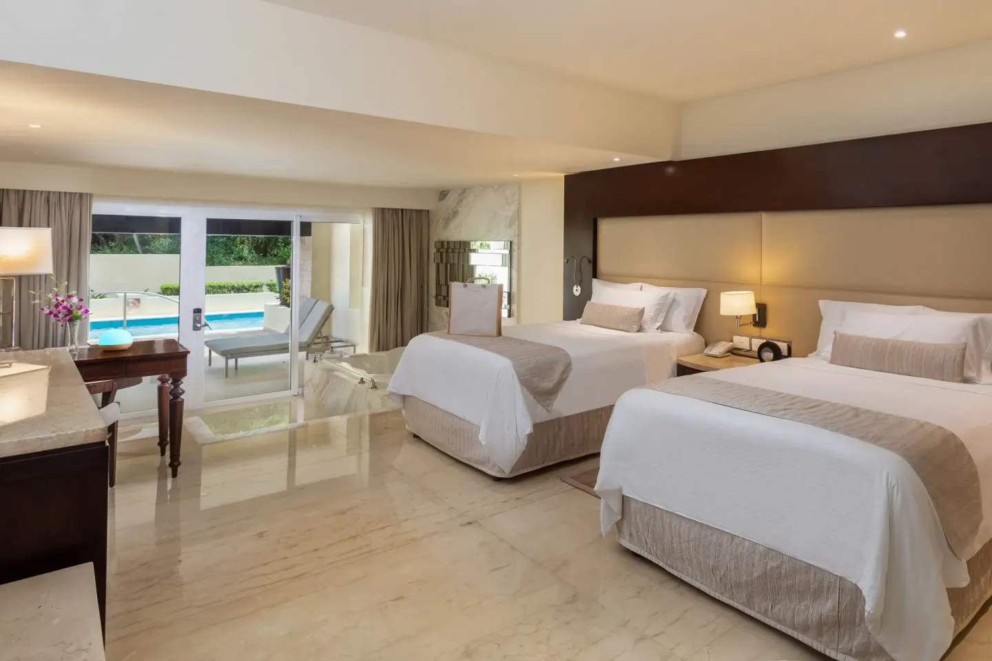 Grand Swim Up Suite Garden View with two beds at Moon Palace The Grand Cancun.