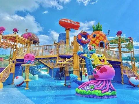 SpongeBob-themed splash play structure at Nickelodeon Hotels & Resorts Riviera Maya.