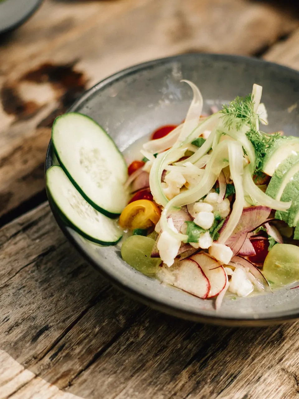 Fresh vegetable salad with cucumber ribbons at Nômade Temple Tulum