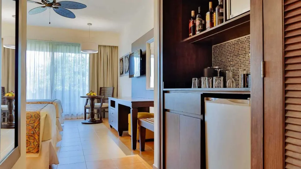 Deluxe Plus Room Official 2