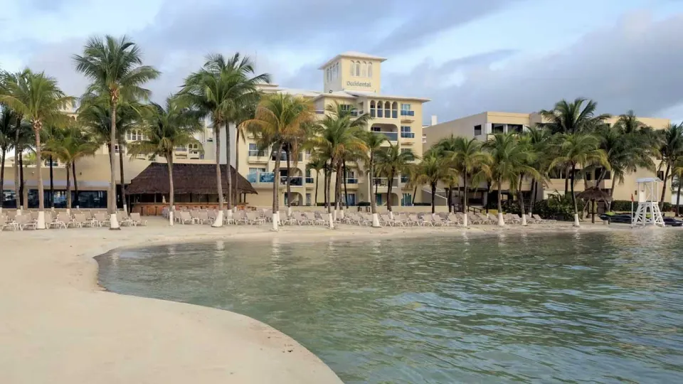 Junior Suite Ocean Front View Oceanfront With Hot Tub Official 3