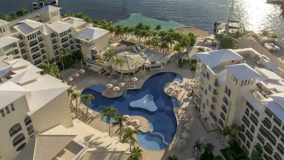 Junior Suite Ocean Front View Oceanfront With Hot Tub Official 5