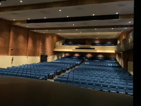 Teatro De Cancun 5 Min Walk