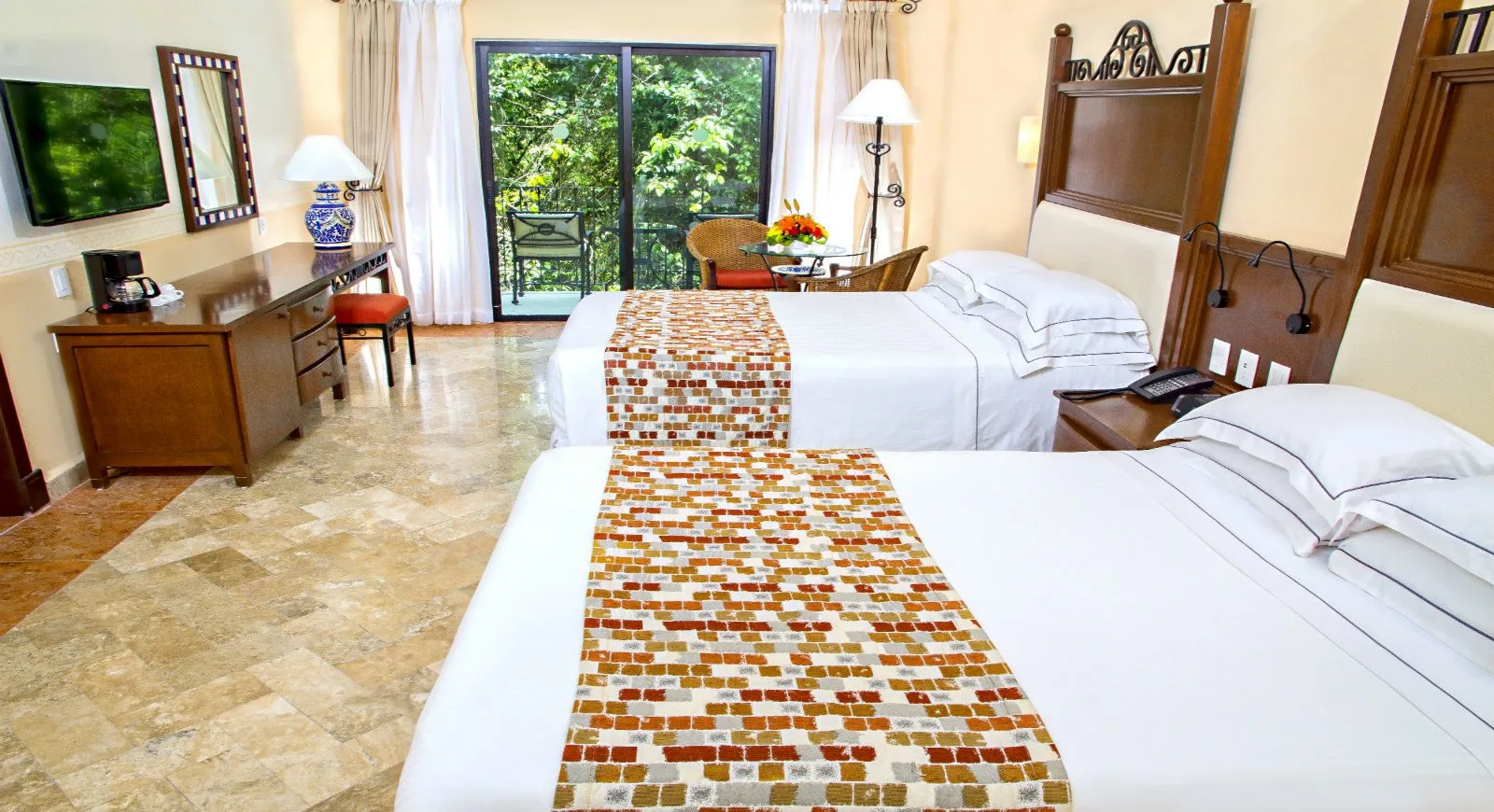 Deluxe Concierge Room Official 1