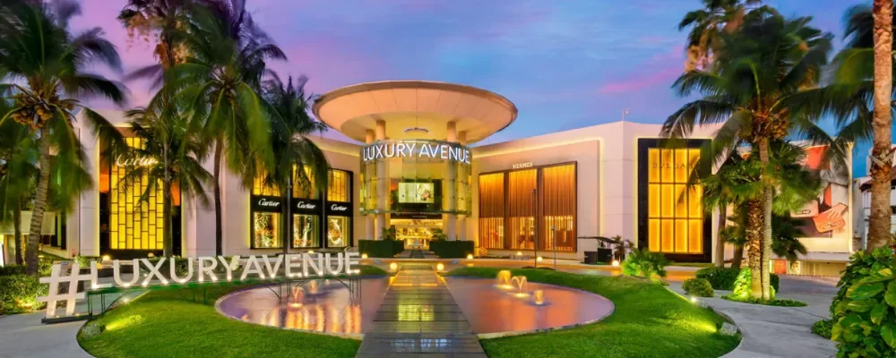 Luxury Avenue Shopping Mall 1 Min Walk