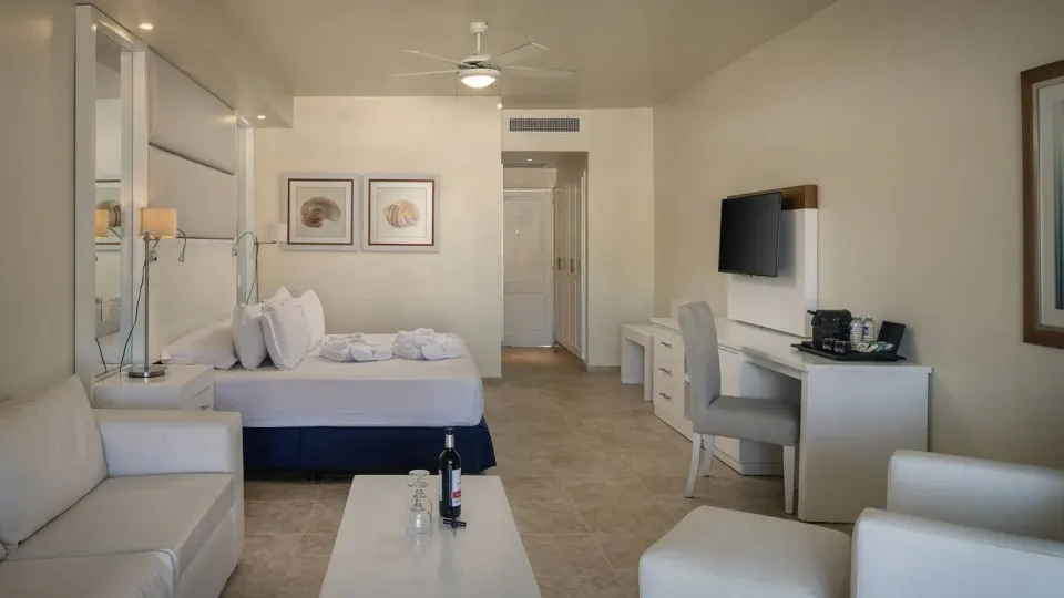 Privilege Honeymoon Junior Suite Official 3