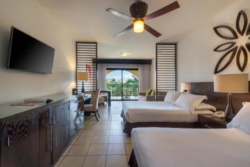 Junior Suite Waterpark Side Ocean Coral and Turquesa room interior at Ocean Coral and Turquesa.