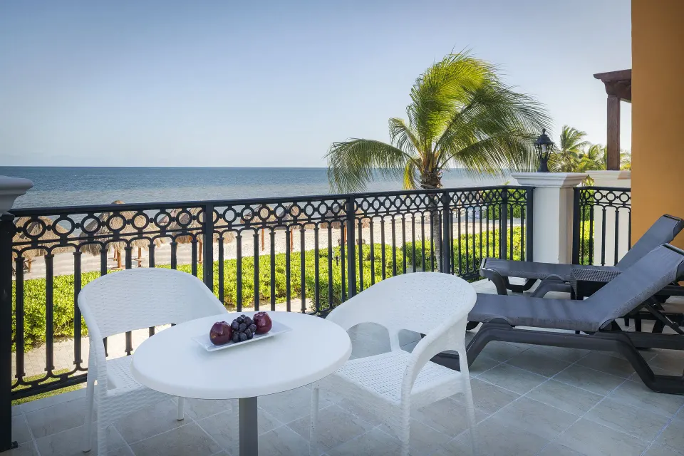 Privilege Master Suite Ocean Coral and Turquesa terrace facing the beach at Ocean Coral and Turquesa.