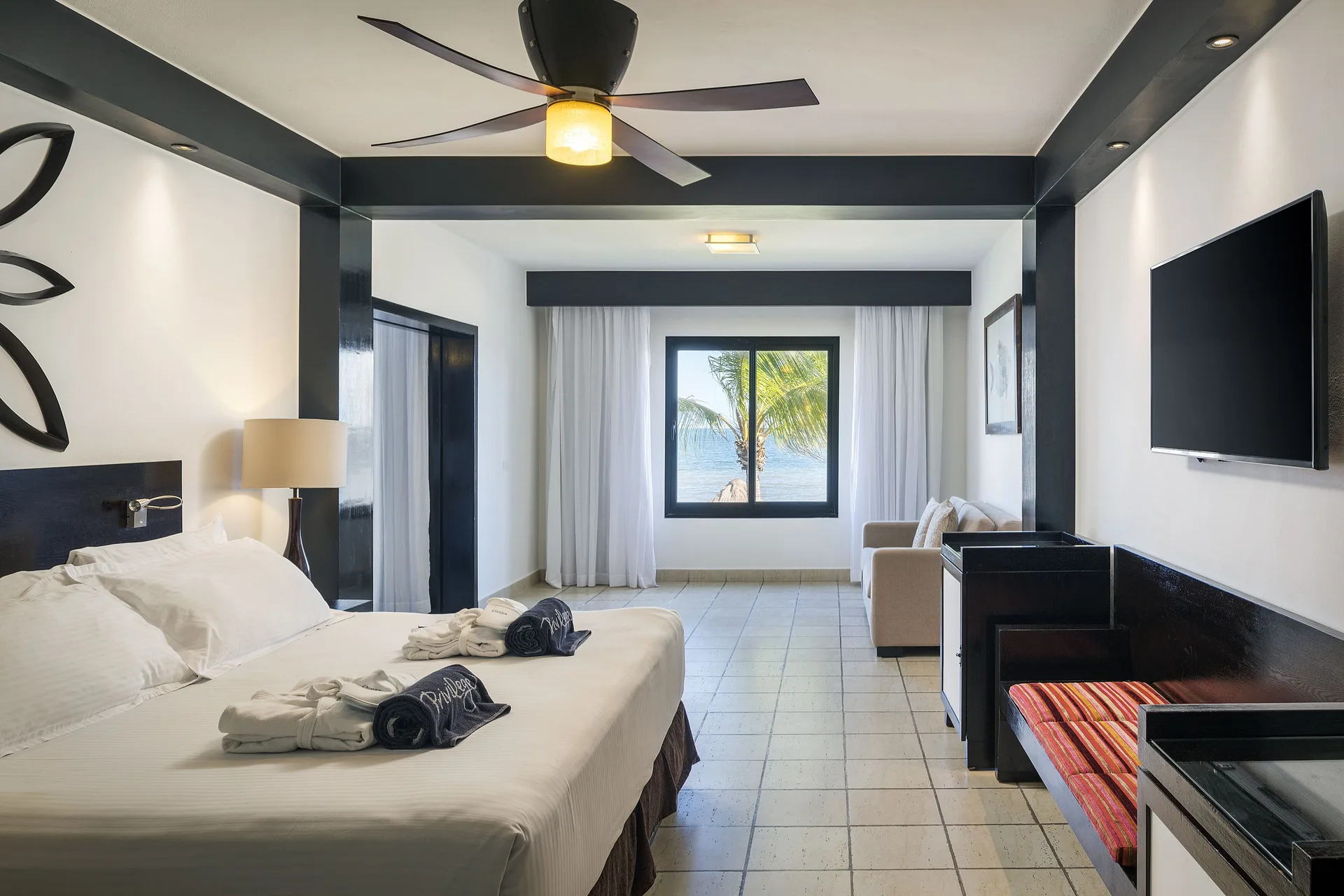 Privilege Master Suite Ocean Coral and Turquesa bedroom with king bed at Ocean Coral and Turquesa.