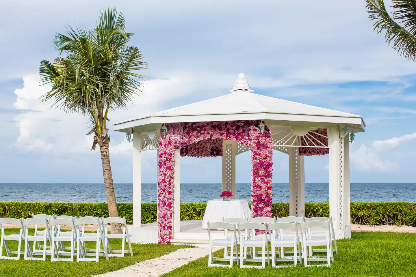 Sagrada Familia Chapel Venue at Ocean Coral and Turquesa