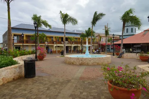 Water Square 20 Min Drive