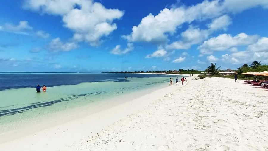 Virgen Beach 5 Min Walk
