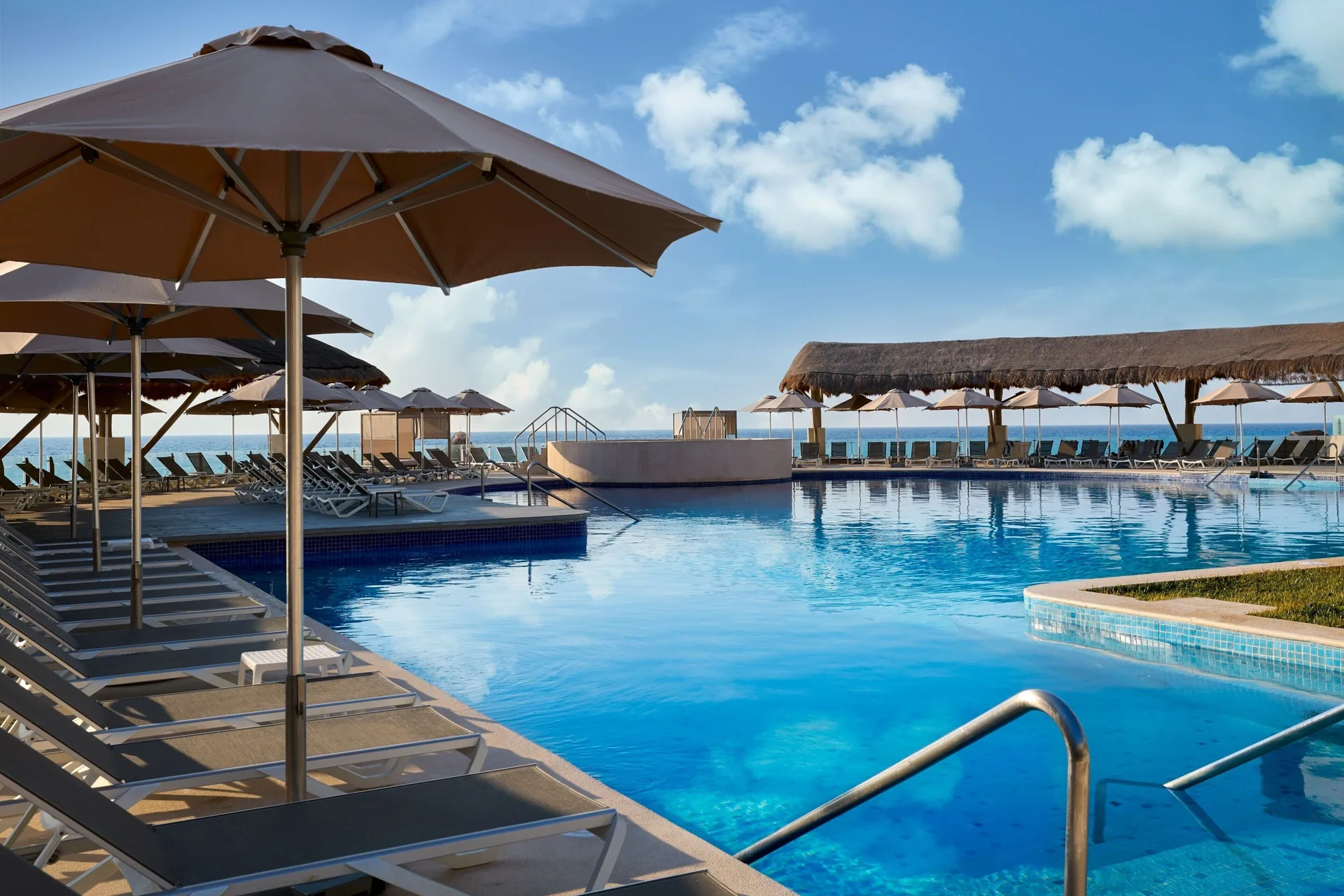 Marriott Cancun, An All-Inclusive Resort beachfront all-inclusive hotel with modern rooms and pools