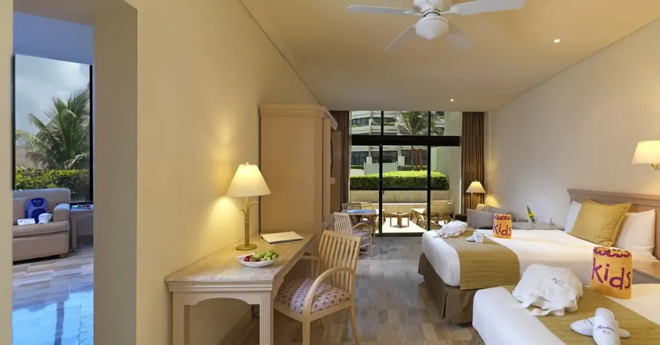 Family Concierge Suite Lagoon View Official 1
