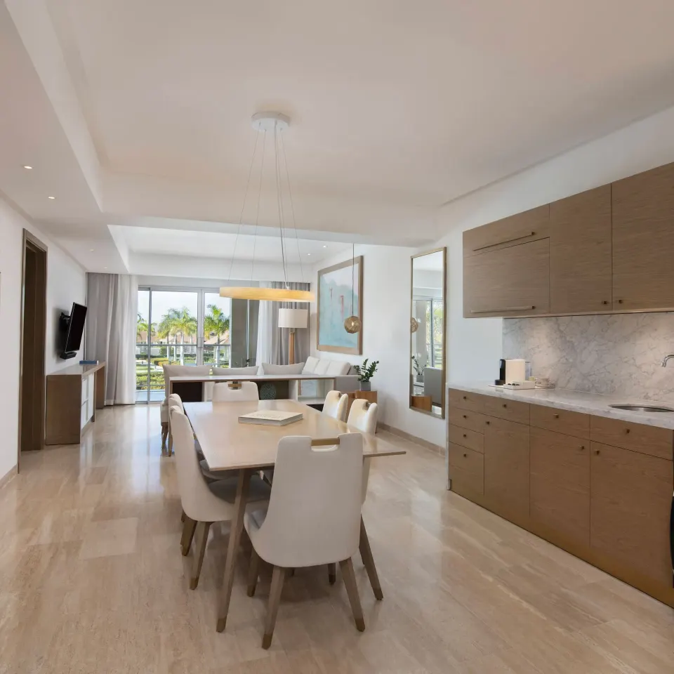 Family Concierge Master Suite Official 1