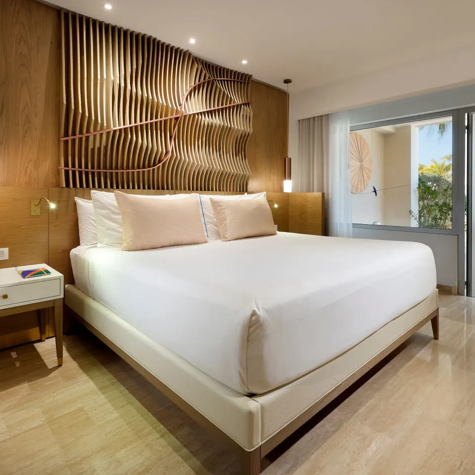 Family Concierge Master Swim Up Suite Official 3