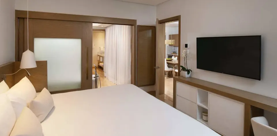 Two Bedroom Master Suite Official 2