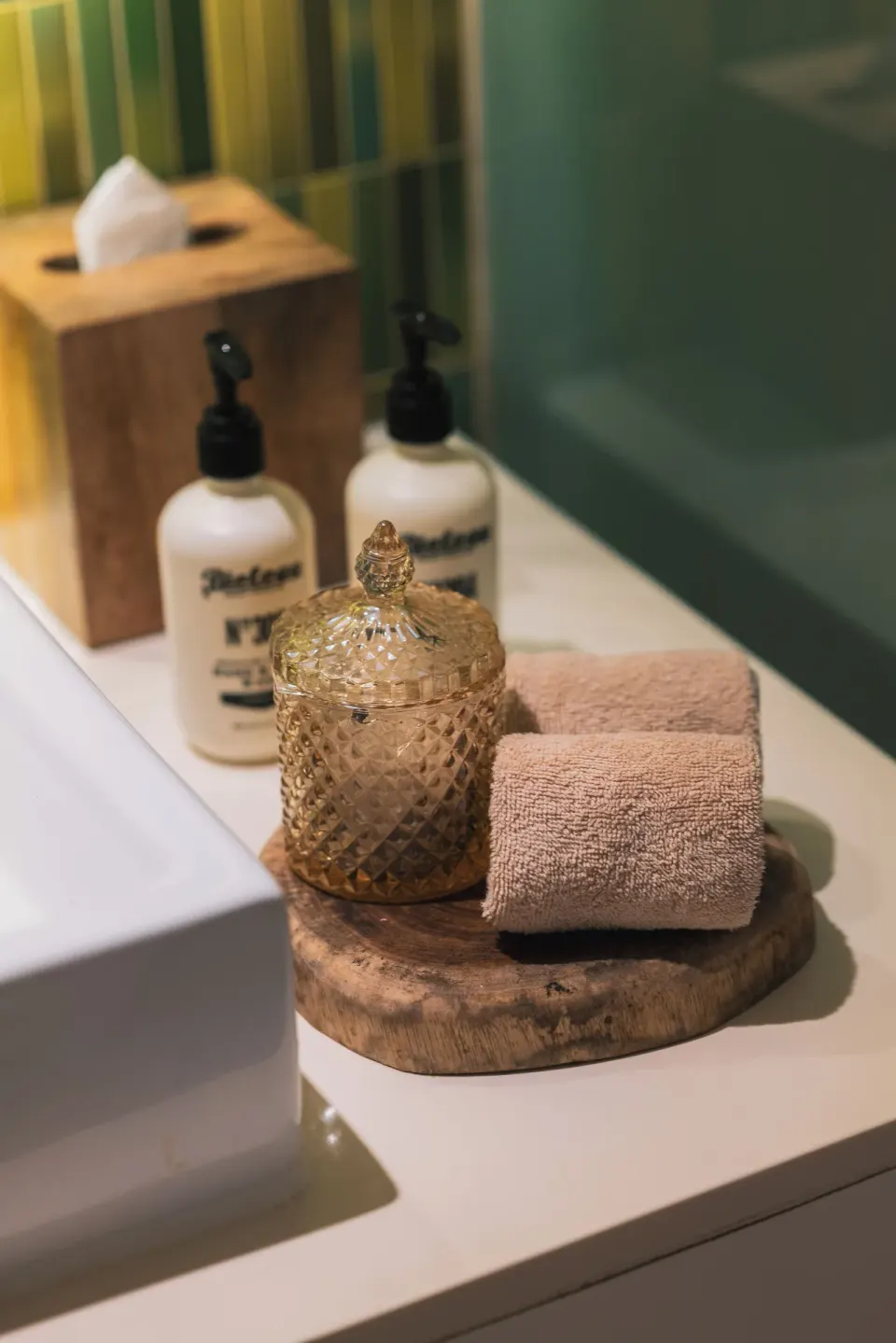 Bathroom amenities and towels in The Reserve Suite Garden View at Paradisus Los Cabos.