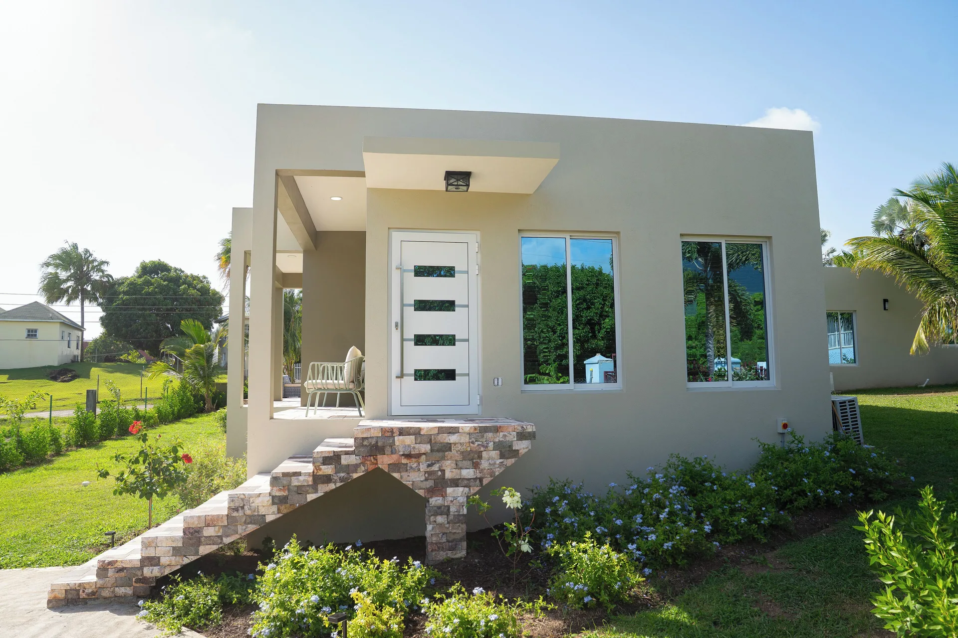Paradise Suite simple St Kitts accommodation with apartment-style space and practical island access