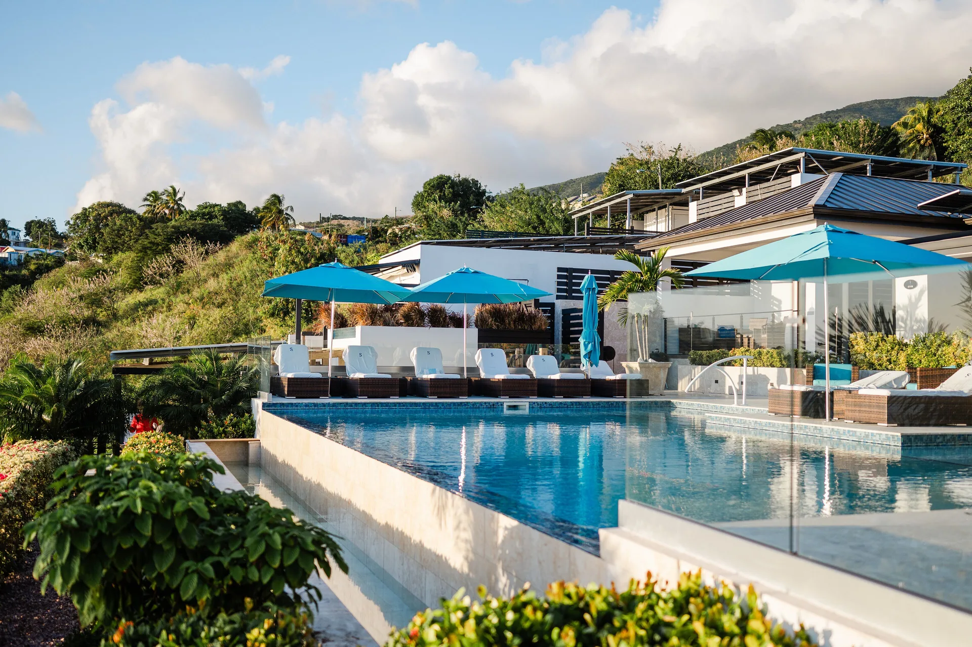Sunset Reef St.Kitts luxury boutique resort with oceanfront suites and private plunge pools
