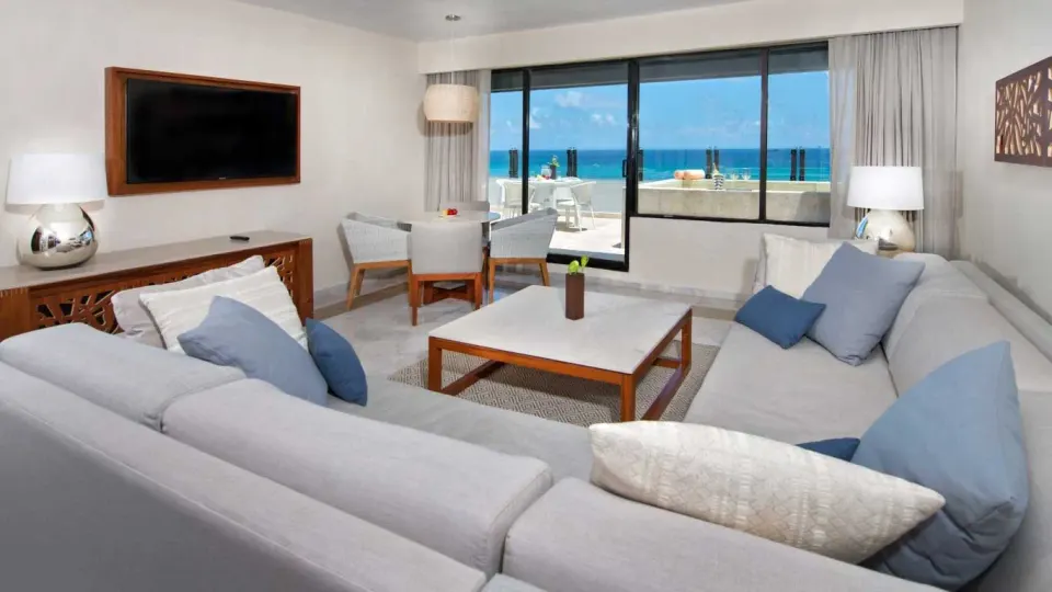 Presidential Suite Official 1