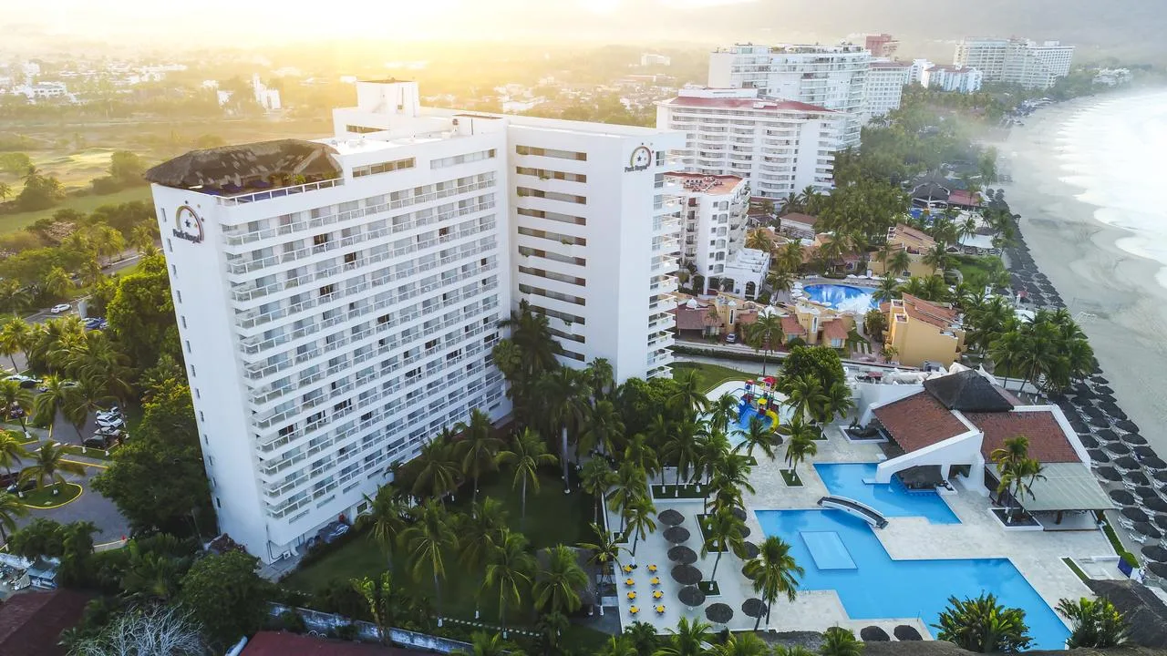 Del Mar Venue at Park Royal Beach Ixtapa