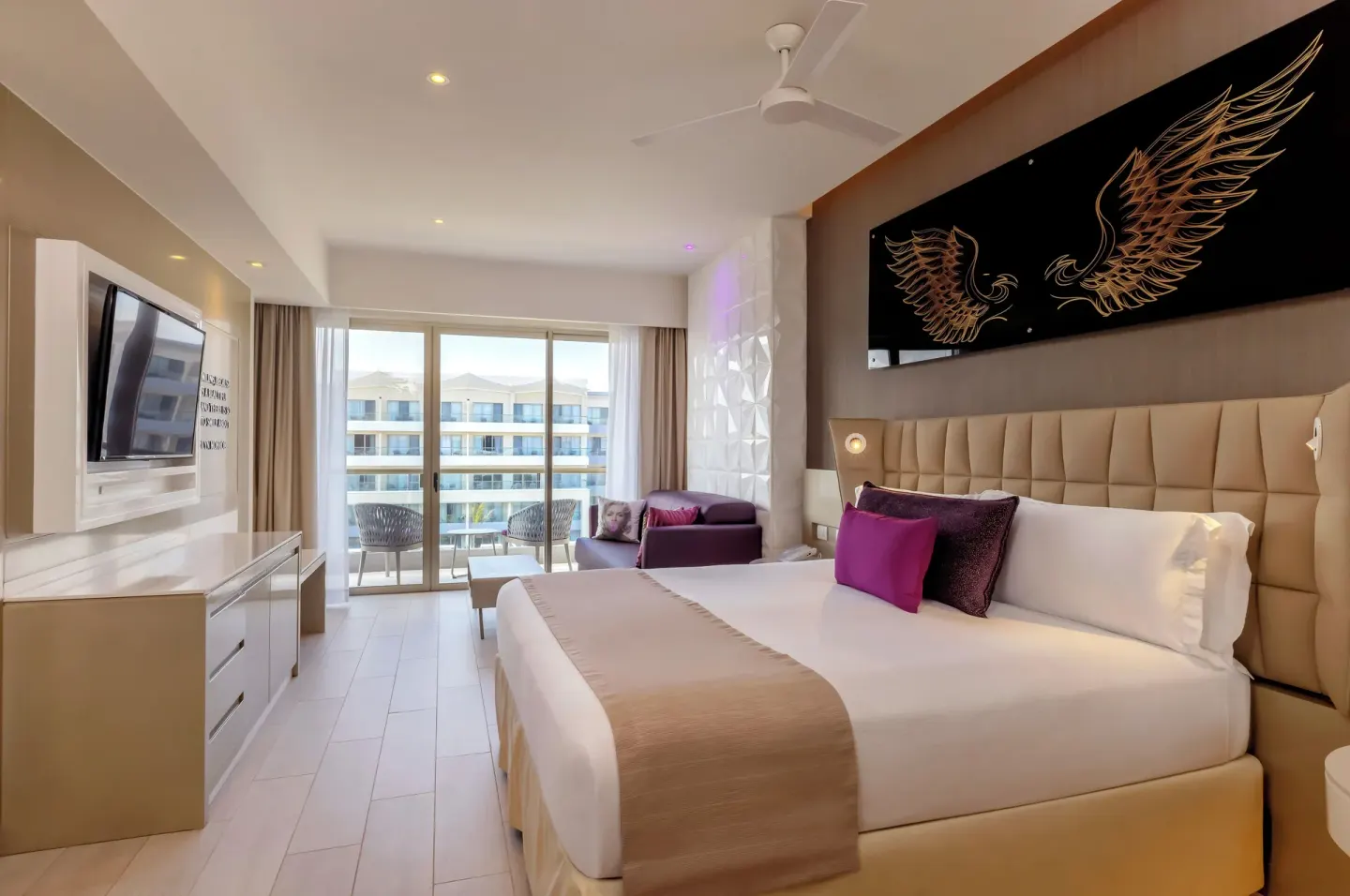 Directors Suite One Bedroom with king bed, balcony and TV at Planet Hollywood Cancun.