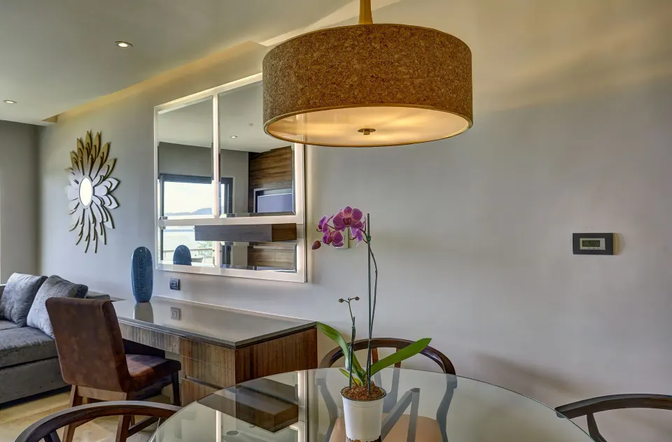 Star Class Director's Suite desk and dining nook at Planet Hollywood Costa Rica.